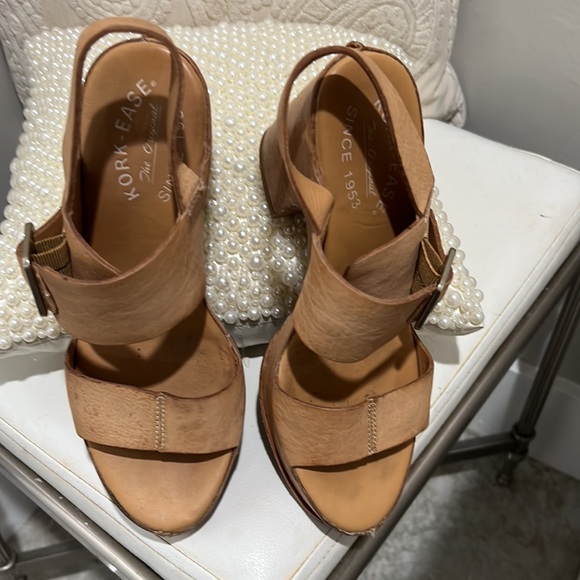 KORK EASE TAN GENUINE LEATHER PLATFORM SANDALS - Picture 3 of 7